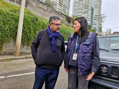 LLuvias generan nuevo socavón y obligan a evacuar edificio en Reñaca