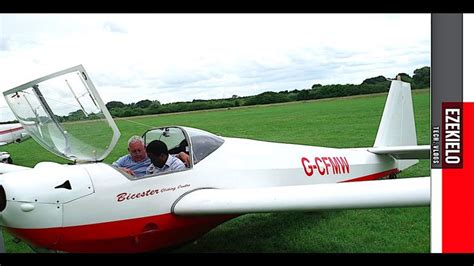 Flying Lessons On A Motor Glider Flying Lessons Gliders Lesson