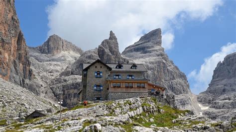 Dolomiti Di Brenta Il Giro Dei Rifugi Lavia
