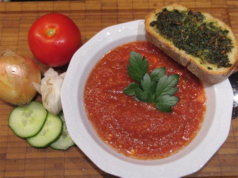 Suppen Gazpacho Mit Kr Uterbaguette Rezept Kochbar De