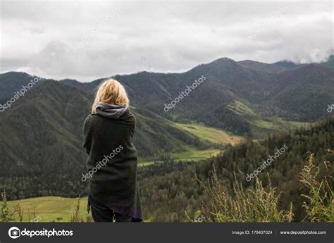 Woman in mountains — Stock Photo © YuliyaKirayonakBO #178407024