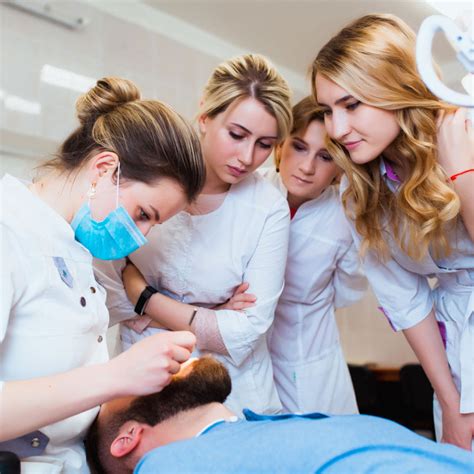 Cosmetics Compact Training Medi Metropole Gmbh