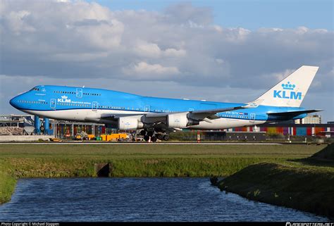 Ph Bfv Klm Royal Dutch Airlines Boeing 747 406 M Photo By Michael