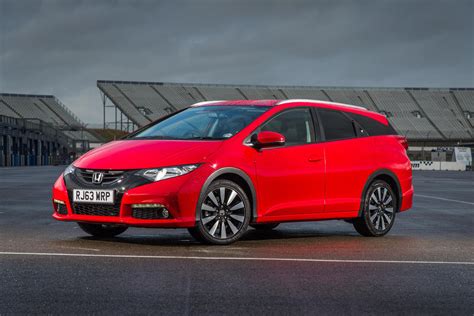 Honda Civic Tourer Review 2015