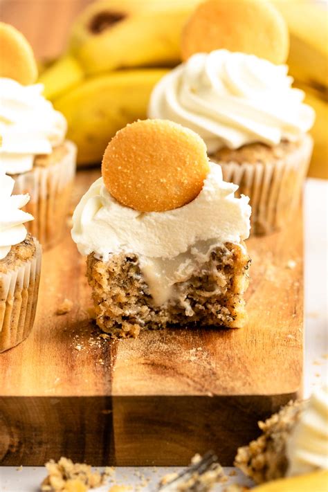 40 Best Ever Filled Cupcakes Recipes Rich And Delish