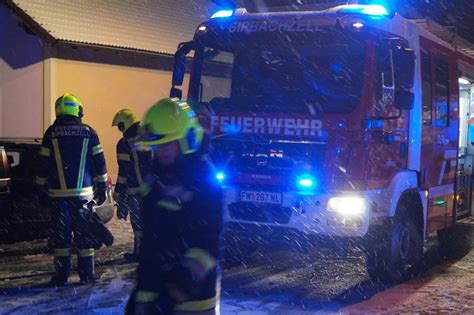 Verkehrsunfall Im Dichten Schneetreiben Ff Sipbachzell