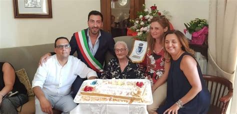 Festeggiati Ad Aprigliano I Anni Di Nonna Marietta Calabria