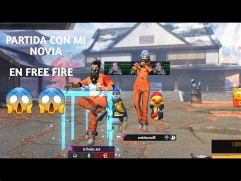 PARTIDA RANDOM CON MI NOVIA DUA EN FREE FIRE LOBO SOLITARIO YouTube