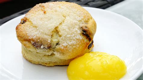 Scones Met Lemon Curd Heel Holland Bakt