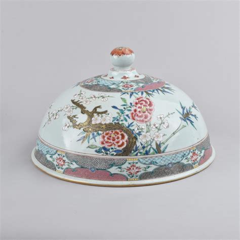 Cloche Peinte Dans Les Maux De La Famille Rose En Porcelaine De Chine