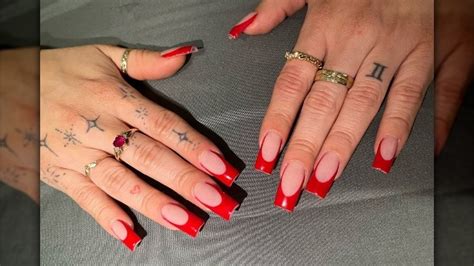 Red Nails Are The Ultimate Power Look Here Are Our Favorite Rouge Manis