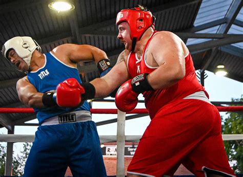 They Put On A Heck Of A Show Rockford Boxing Classic Draws Hundreds