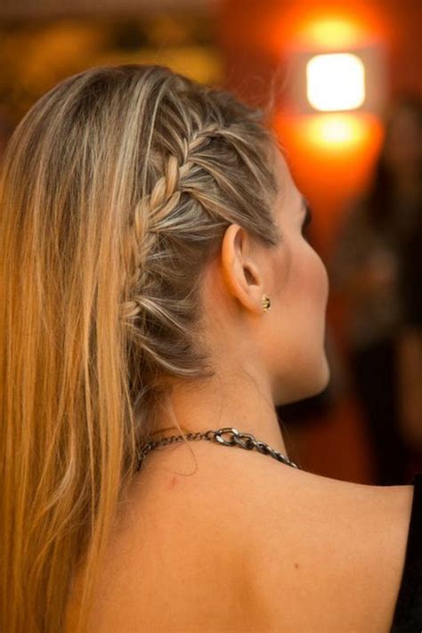 Id Es De Coiffure Avec Une Tresse Coll E Les Tapes Pour La