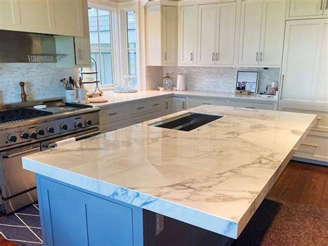 Stunning Porcelain Island Kitchen Remodel Small Kitchen Countertops