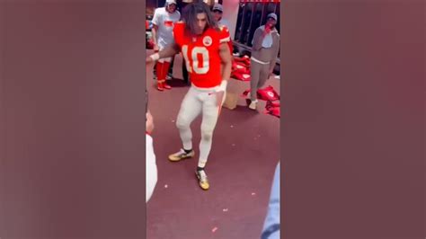 Isaiah Pacheco Dancing In The Locker Room🤣 Shorts Youtube