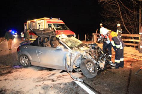 Schwerer Unfall Audi Berschl Gt Sich