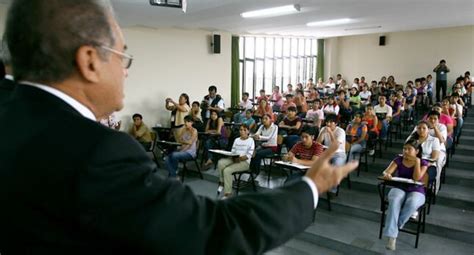 Promulgan Ley Que Autoriza Nombramiento De Docentes Auxiliares Y