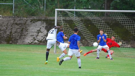 Der Fc D Ren Niederau Macht Das Halbe Dutzend Voll Aachener Zeitung