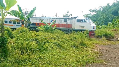 Hunting Kereta Api Di Perlintasan Episode Di Bawah Flyover Nagrog