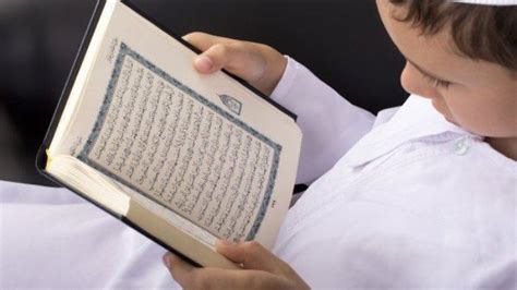 Yuk Perbanyak Baca Al Quran Di Bulan Ramadhan Ini Keutamaan Yang