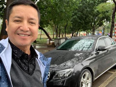 Cảnh hot girl hớ hênh trong Đại gia chân đất bị khán giả phản ứng dữ dội