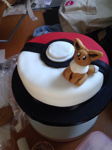 Eevee Pokemon Cake | Pokemon go cakes, Pokemon cake, Crazy cakes