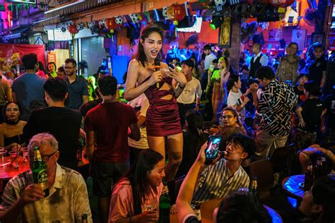 Khao San Road Party Bangkok Thailand A Late Night Party Flickr