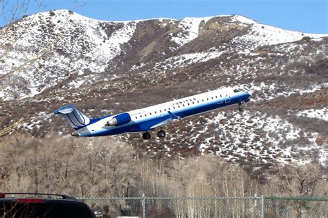 Aspen-Pitkin County Airport (ASE) Sardy Field - Aspen, CO - Uncover ...