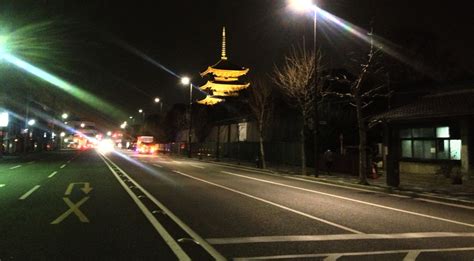 夜の東寺の五重塔の美しさったら、ちょっと悪魔的 クリエイター丙