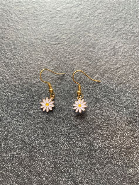 Dainty Daisy Dangle Earrings Etsy