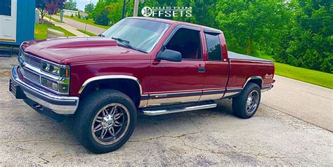 1997 Chevrolet K1500 With 17x85 14 Fuel Hostage And 33125r17