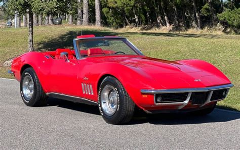 1 Owner And Numbers Matching 1969 Chevrolet Corvette Barn Finds