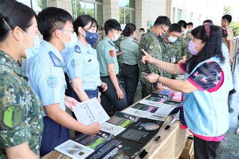 國軍112年度軍風紀專案巡迴宣教 攜手毒防局設置「毒品防制宣導區」 信傳媒