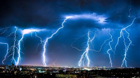 Strong Stormy Night To Sleep Instantly Heavy Thunderstorm Torrential