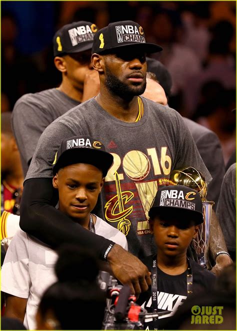 Photo Lebron James Cries Gets Emotional After Nba Finals Win 04