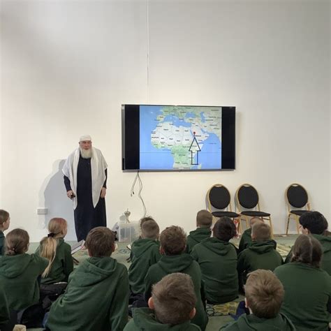 Newcastle Central Mosque – Harlow Green Community Primary School