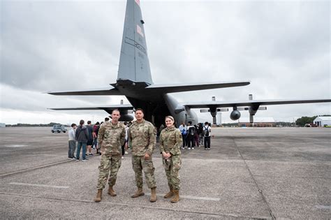 Connecticut National Guard Recruiters Give Joint Tours 165th Airlift