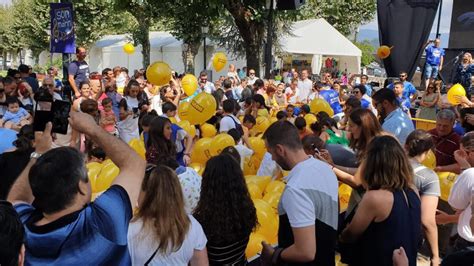 Marín entra en el Libro Guiness de los Récords a base de inflar globos