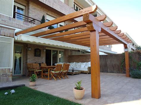 Consejos a la hora de decorar una pérgola de madera Ideas para