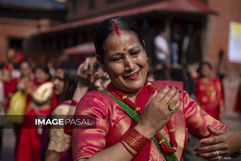 Teej Festival Buy Images Of Nepal Stock Photography Nepal Creative