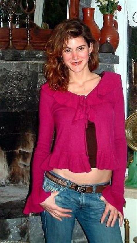 yasemin kozanoglu geri doendue magazin haberleri