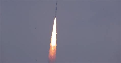 Pslv C43 Successfully Injects Indias Hysis And 30 Foreign Satellites