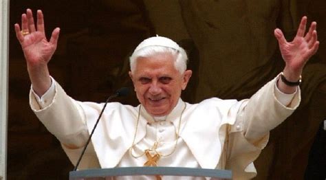 Benedetto XVI è morto il papa emerito aveva 95 anni