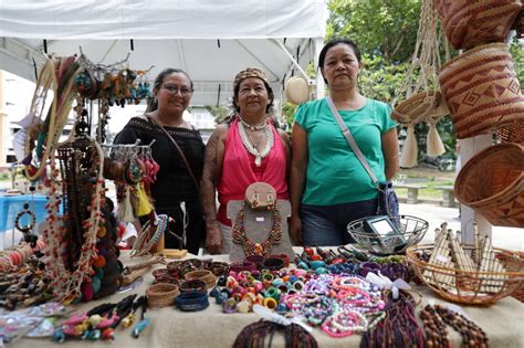 Primeira Feira De Artesanato Ind Gena Movimenta Palacete Provincial