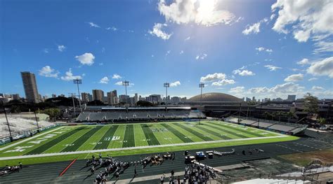 WARNING: Hawaii Bowl Stadium has NO SHADE structures. | AztecMesa