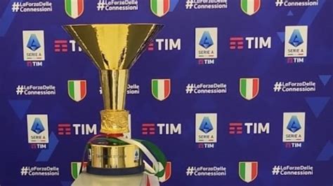 Napoli Campione d Italia la Coppa sarà esposta in città prima della