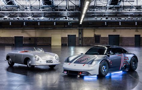 Porsche Rend Hommage Son Premier Mod Le