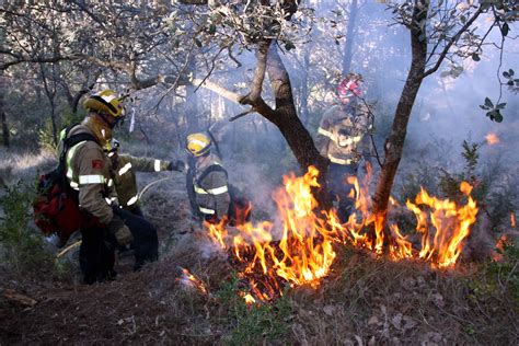 Realitzen cremes controlades al Solsonès per evitar incendis forestals