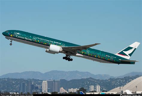 B KPB Cathay Pacific Boeing 777 367ER Photo By Misael Ocasio Hernandez