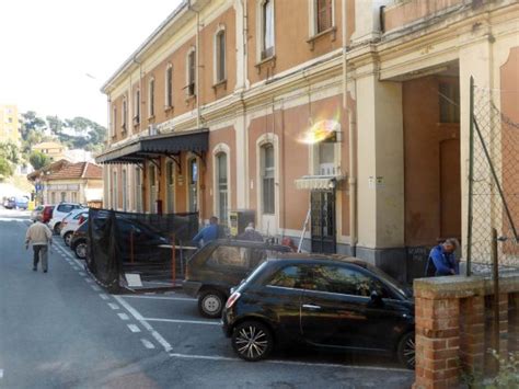 Storica Stazione Ferroviaria Imperia Oneglia AGGIORNATO 2021 Tutto